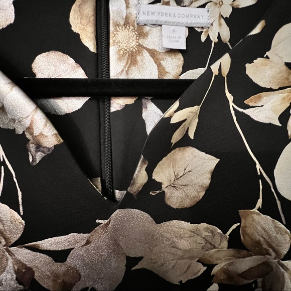 New York & Company Dress - Picture 3 of 3